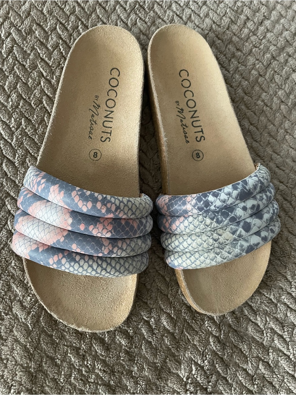 Coconuts by Matisse Stunner Slide Sandals